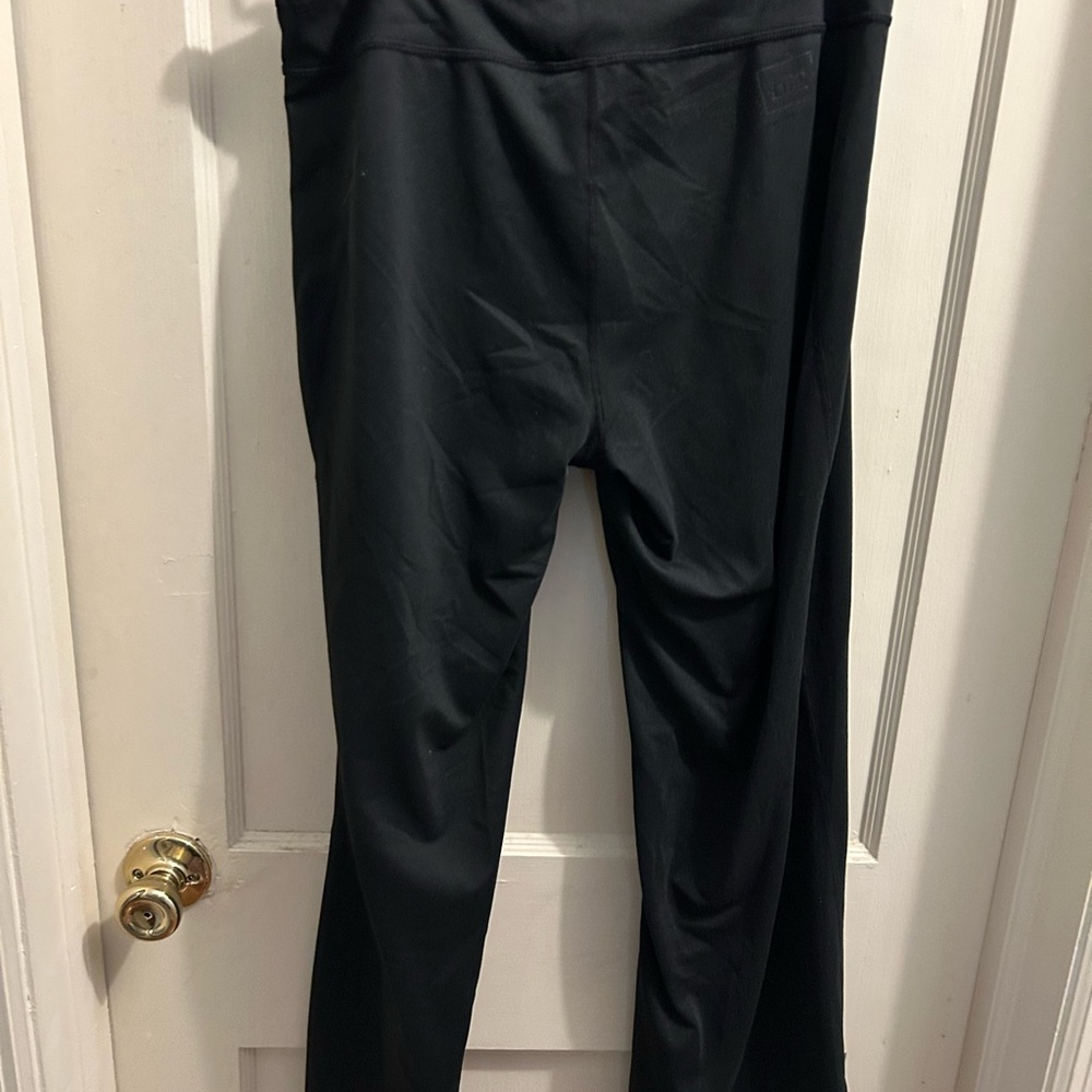 REI bundle of two pull on black straight leg pant medium petite - Picture 3 of 6
